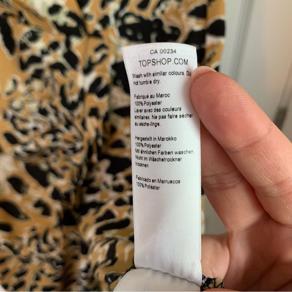 Topshop Leopard Print Wrap Dress, size 4 - Picture 9 of 11